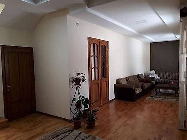 Продажа коттеджей и домов: Срочно продается Дом 2ва этажа 200 м2, Участок 7 соток район — 9