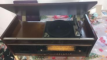 radio: URAL-114 radiola – vintaj stolüstü radio və vinil pikap kombinasiyası — 3