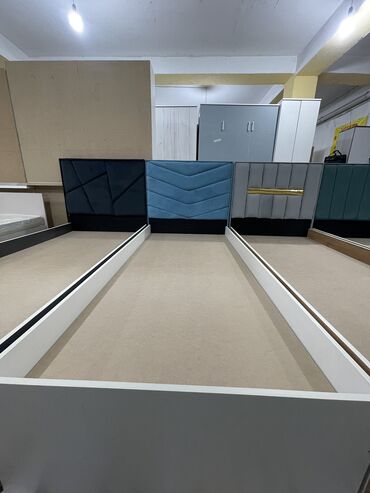 Односпальные кровати: Кроват однаспалный 2.9
двухспалный 2'0"1'6 достовка бесплатная — 3