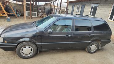 Volkswagen: Volkswagen Passat: 1991 г., 1.8 л, Механика, Бензин, Универсал — 2