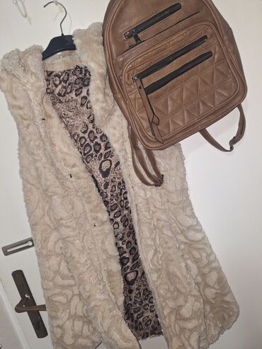 Prsluci: Prsluk vel xl ali moze od M do xl i ranac koji nije koristen oba za — 9