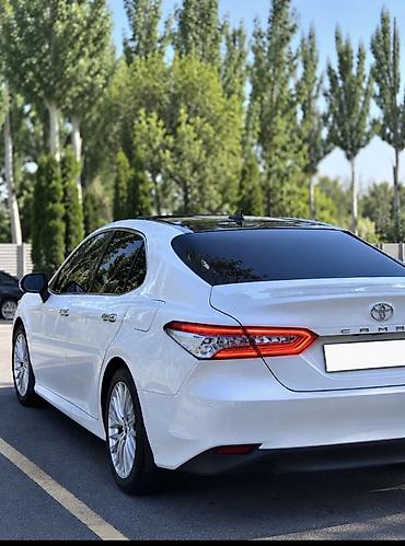 audi 100 c 4: Toyota Camry: 2018 г., Автомат, Бензин, Седан — 3