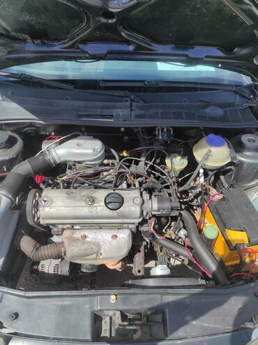 генератор нексия 2: Volkswagen Golf: 1993 г., 1.6 л, Механика, Бензин, Хэтчбэк