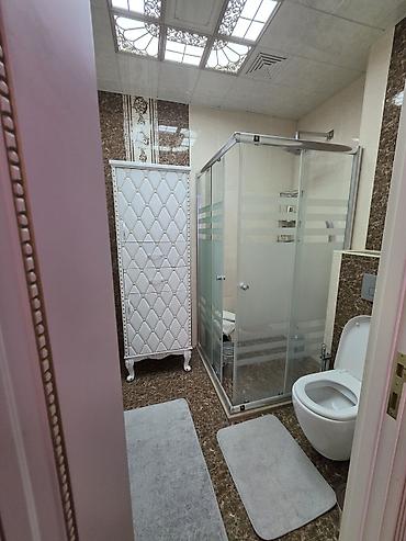 Сниму квартиру: 3 комнаты, 140 м² — 5