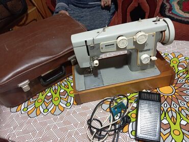 flipcharty mhz: Швейная машина MHZ, Полуавтомат