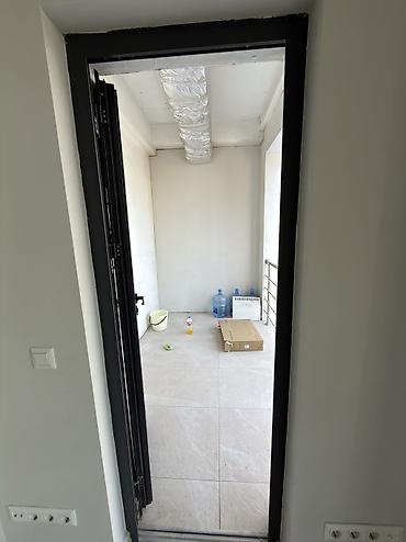 пустой чек: Аренда офисов, 63 м², В бизнес центре, 1 линия, С системой безопасности, С юридическим адресом — 4