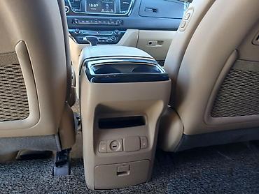 Другие детали салона: Срочно Продаю! Киа Карнивал 9 местный состояние отличное — интерьер и — 10