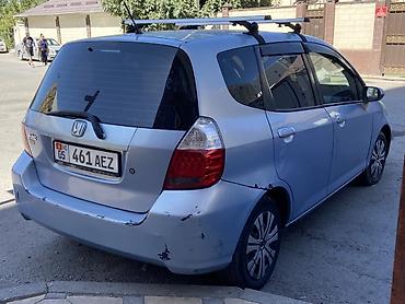 продаю акорд: Honda Fit: 2008 г., 1.5 л, Автомат, Газ, Хэтчбэк — 3