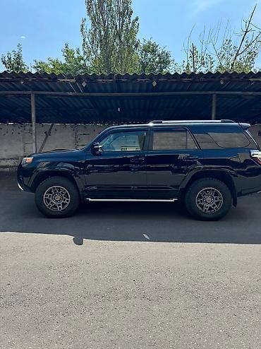 таеты: Toyota 4Runner: 2016 г., 4 л, Автомат, Бензин, Внедорожник — 3