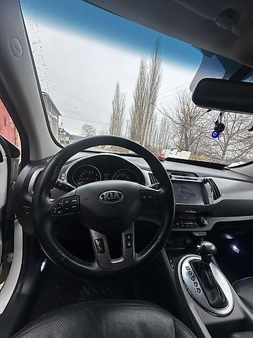 Kia: Kia Sportage: 2 l | Krossover — 8