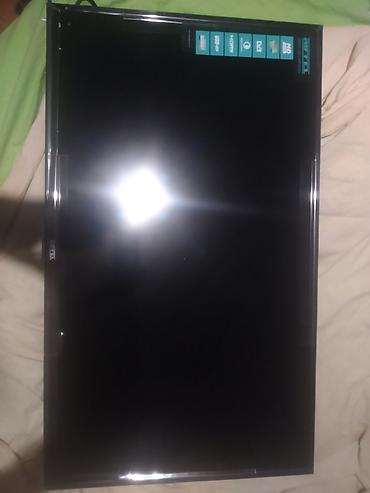 televizor stend: Riffel 32HD1600 – 32" LED televizor Xüsusiyyətlər: - Ekran: 32 düym — 3