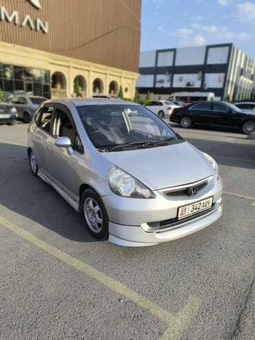 мотор коробка фит: Honda Fit: 2002 г., 1.3 л, Автомат, Бензин, Универсал