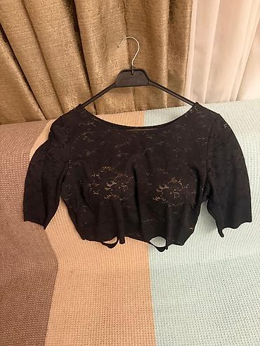 Köynək və bluzalar: Qara krujeva qısa bluz - Rəng: qara - Material: elastik krujeva/parça — 1