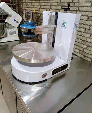 Tortlar: Tortu gözəl görünüşlü hazırlayıb və bəzəmək üçün sənaye tipli maşin -da lalafo.az — 11 Tortlar: Tortu gözəl görünüşlü hazırlayıb və bəzəmək üçün sənaye tipli maşin — 11