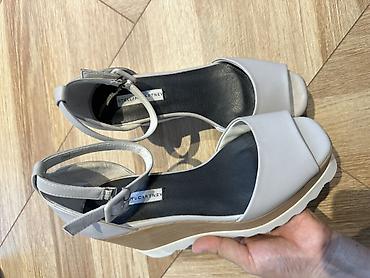 steve madden: Босоножки, 38.5, Stella Mccartney, Новый, цвет - Серый — 2