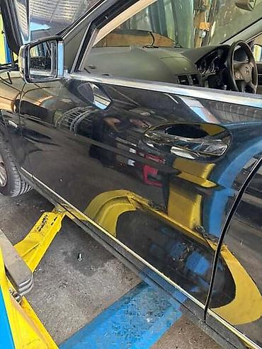 bueno: VRATA ZA W204 ZA MERCEDES BENZ C KLASA, C 180, C 160 . OD 2007. DO — 2
