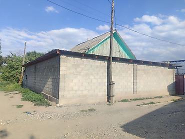 аренда посещения: Капитальный гараж/навес с прилегающим участком. - Стены из шлакоблока — 3