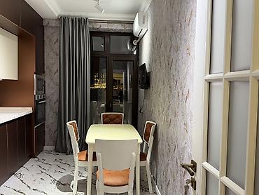 azadliq ev: 6-cı mikrorayon, 3 otaqlı, Yeni tikili, m. Azadlıq Prospekti, 132 kv. m — 8