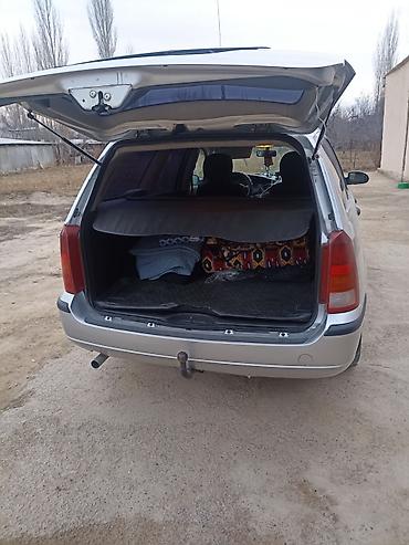 Ford: Ford Focus: 2004 г., 1.6 л, Механика, Бензин, Универсал — 4