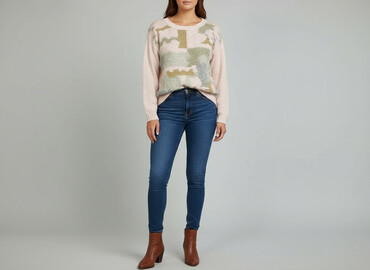 sweter w pandy: Светр жіночий, розмір XL