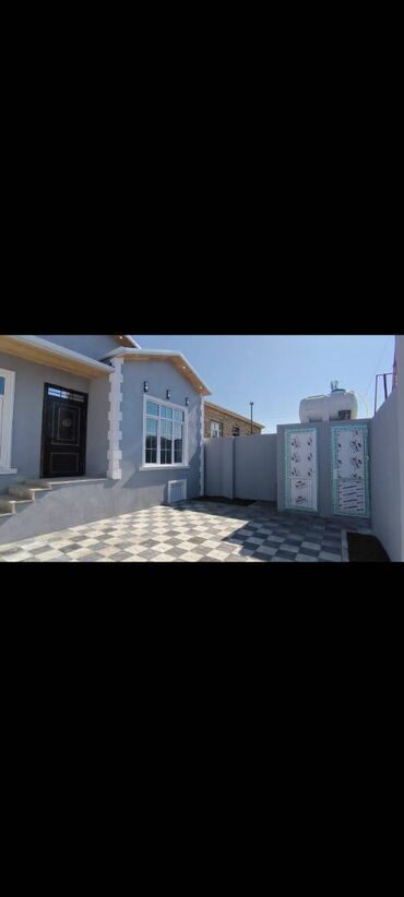 Qarajlar: Ramana qəs. 3 otaqlı, 100 kv. m, Yeni təmirli