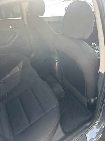 Kia: Kia Forte: 1.8 l | 2015 il Sedan — 10