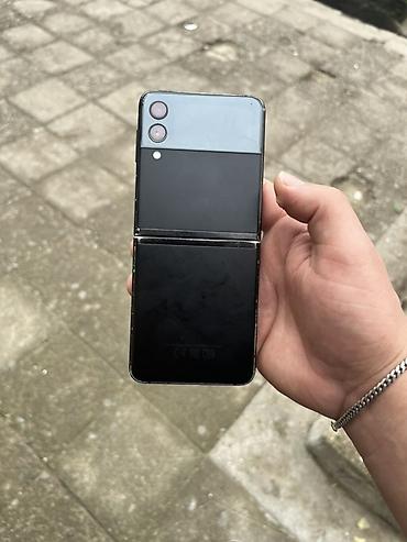 irsad iphone 11: Samsung Z Flip, rəng - Qara, Barmaq izi — 3