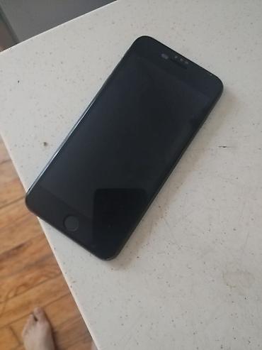 IPhone 8 Plus, 64 GB, Qara, Barmaq izi