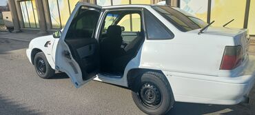 Daewoo: Daewoo Nexia: 1.5 l | 1997 il Sedan — 6