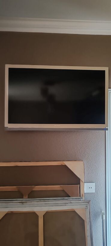 Televizorlar: Arcilic led televizor 104 ekrandi islekdi