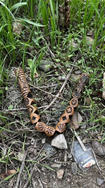 Təsbehlər: Təsbehlər hazır əldə var.çeşid çoxdu.çatdırılma 1_2 saata edilir. çox — 8