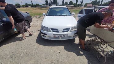 машина инфинити: Nissan Almera: 2001 г., 1.5 л, Механика, Бензин, Хэтчбэк