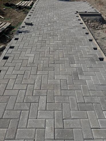 Евробрусчатка: 1.	 #ПрессБрусчатка Выдерживает грузовые авто! Позвонить: 	2 — 2