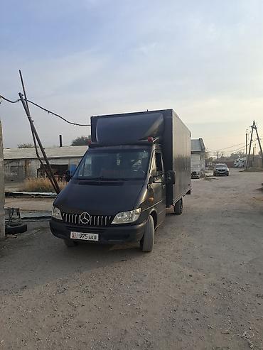 мэри: Грузовой фургон Mercedes-Benz Sprinter с увеличенным закрытым кузовом — 2