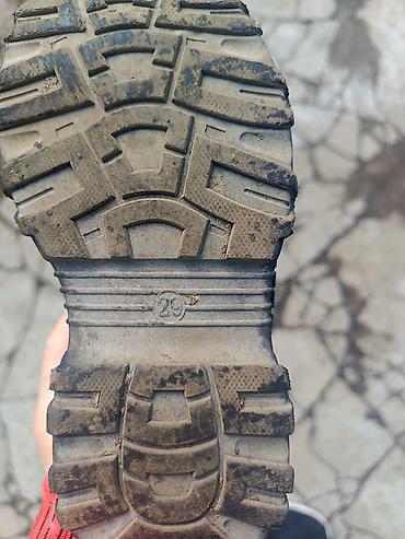 Детская обувь: Продам детскую обувь и куртки. размеры на фото. Состояние как новое — 10