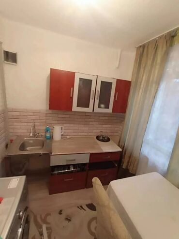 квартиры в микрашах: 2 комнаты, 45 м², Индивидуалка, 1 этаж, Косметический ремонт