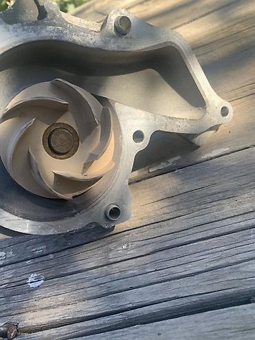 запчаст форт фокс: Водяной насос (помпа) Ford Оригинальная деталь Ford с отливками: - — 1