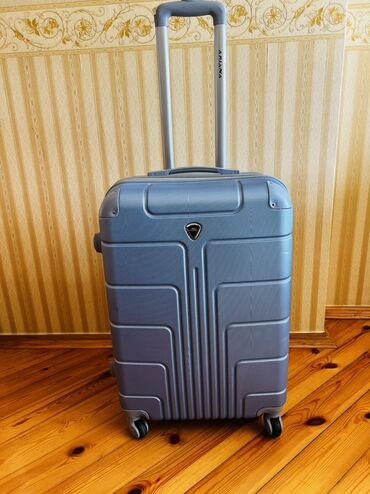 Çamadanlar: Camadan Cemi 2-defe isdifade edilib Olculeri 55/40/25 her bir derali — 2