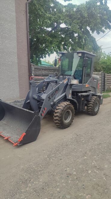 моторное масло 5w40 цена в бишкеке: Жүктөгүч, 2024 г., Дөңгөлөктүү, Фронталдык