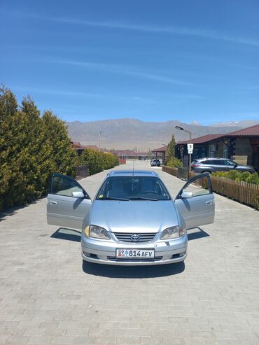 ауди 100 авант: Toyota Avensis: 2002 г., 2 л, Механика, Дизель, Хэтчбэк