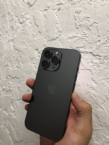 Apple iPhone: IPhone 13 Pro, Б/у, 256 ГБ, Space Gray, Зарядное устройство, Защитное стекло, Чехол, 87 %