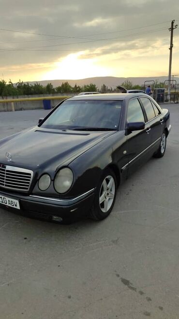 Mercedes-Benz: Mercedes-Benz W221: 1995 г., 2.3 л, Механика, Бензин, Седан