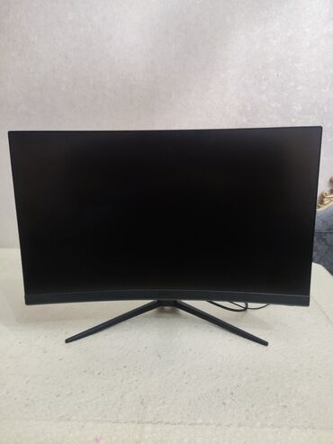продаю холодильник бу: 27 düyüm 240 hz 1 ms MSİ Monitor heç bir problemi yoxdu