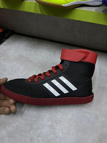 Мужские кроссовки, 38, 39, Adidas, Новый, цвет - Черный, Самовывоз, Платная доставка