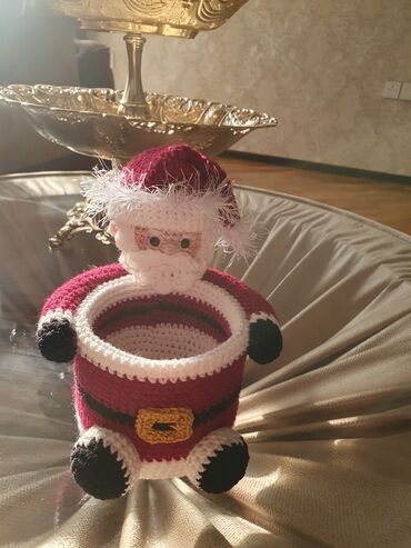 Konfet qabları: Yenil il temalı əl işi “Şaxta Baba” konteyneri - Material: əl ilə — 13