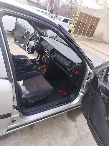 Opel: Opel Vectra: 1.6 l | 1998 il 357152 km Sedan — 15