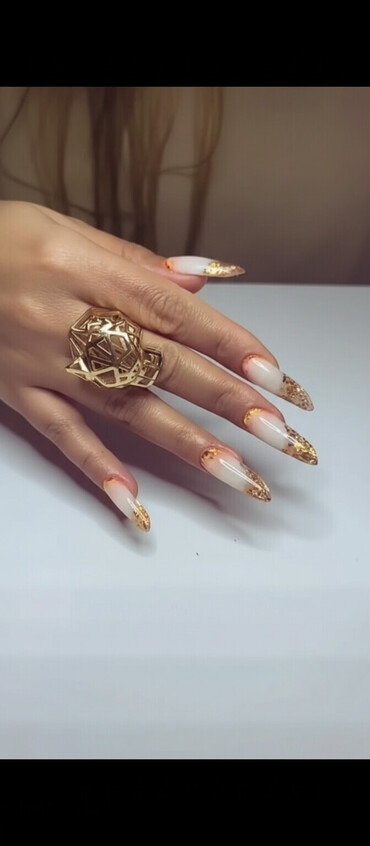 Manikür, pedikür: Manikür, Gellak, şellak, Salonda — 1