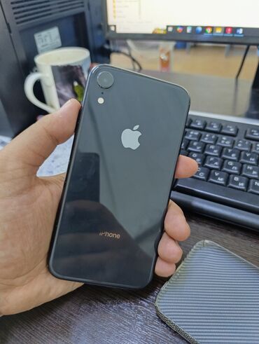 iphone хр: IPhone Xr, Б/у, 64 ГБ, Черный, Зарядное устройство, Чехол, 79 %
