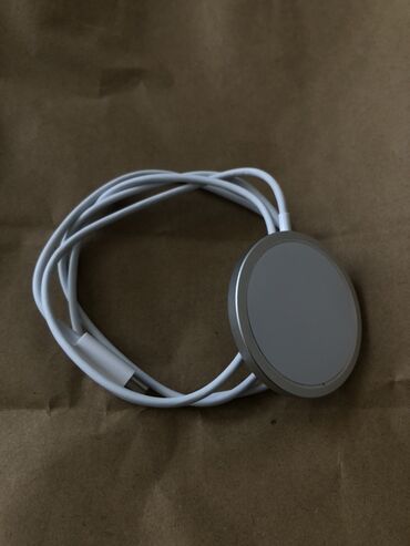 ноутбук мини: Магнитная беспроводная зарядка с кабелем USB‑C. - Тип: круглая