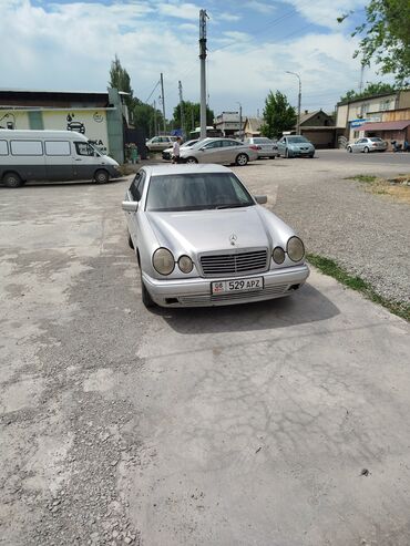 Mercedes-Benz: Mercedes-Benz E-Class: 1996 г., 3.2 л, Автомат, Бензин, Седан